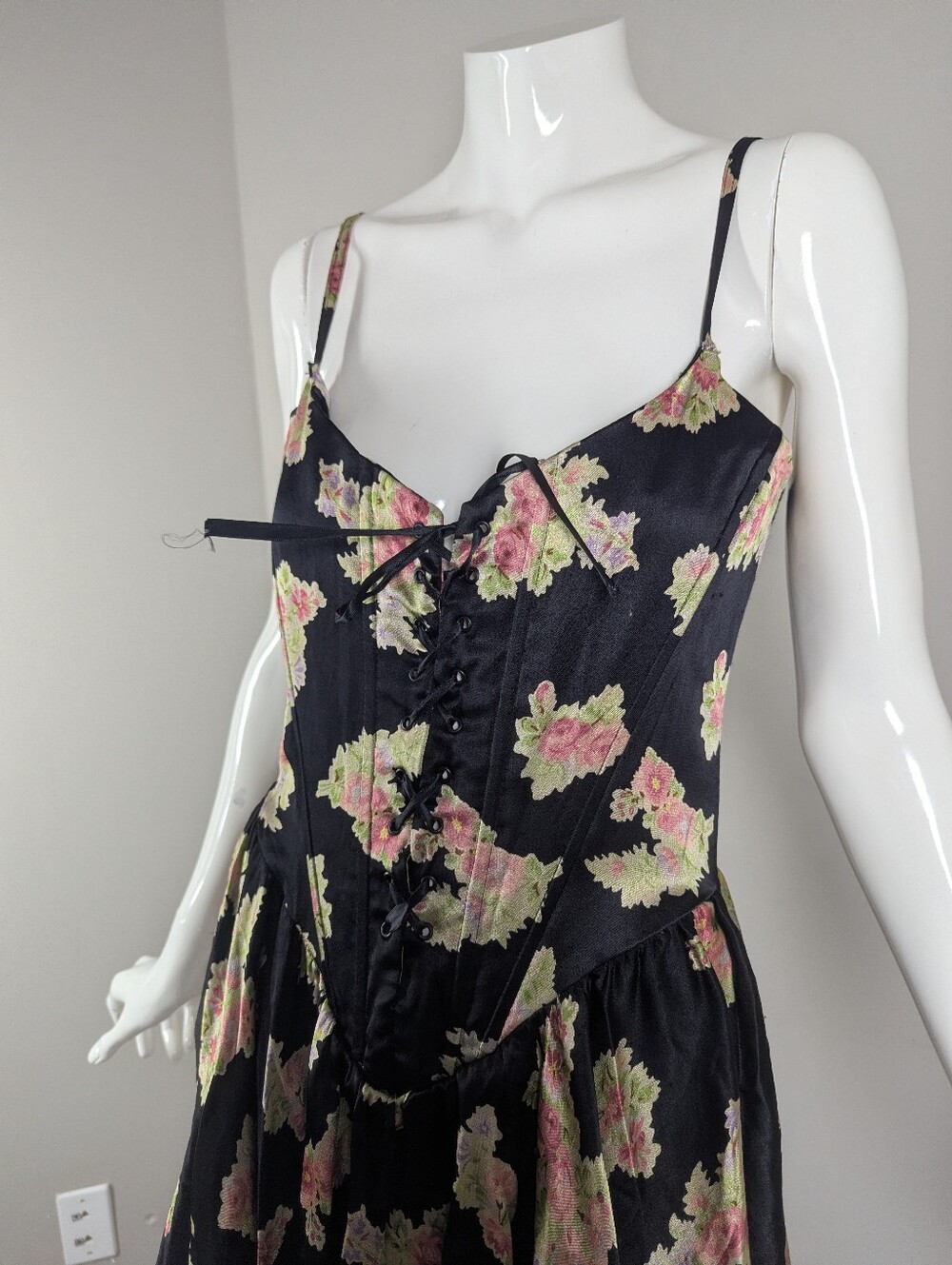 Vintage Betsey Johnson Floral Corset Mini Dress Made in USA Black Rose Lace Up M - Picture 8 of 16